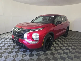 2023 Mitsubishi Outlander SE Black Edition - samochód z USA z aukcji Manheim, oferta Kup Teraz w AUTOMAX
