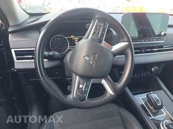 2023 Mitsubishi Outlander SE - miniatura 10