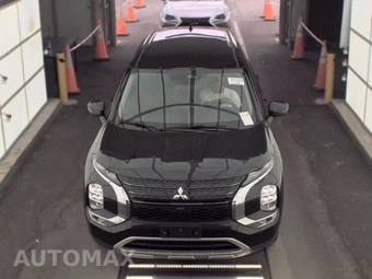 2023 Mitsubishi Outlander SE - miniatura 2