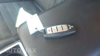 2023 Mitsubishi Outlander SE - miniatura 25