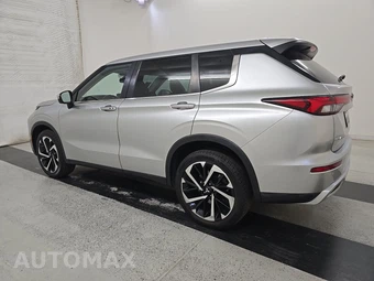 2023 Mitsubishi Outlander SE - miniatura 6