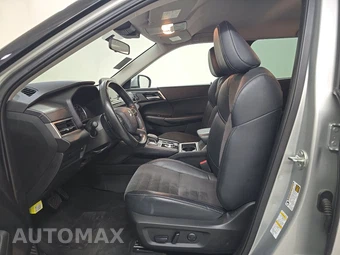 2023 Mitsubishi Outlander SE - miniatura 7