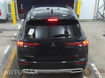 2023 Mitsubishi Outlander SE - miniatura 5