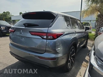 2023 Mitsubishi Outlander SE - miniatura 4