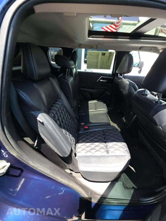 2023 Mitsubishi Outlander SEL - miniatura 17