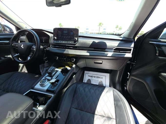 2023 Mitsubishi Outlander SEL - miniatura 20