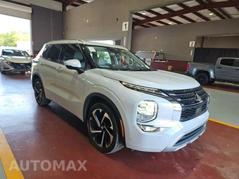 2023 Mitsubishi Outlander SEL - miniatura 3