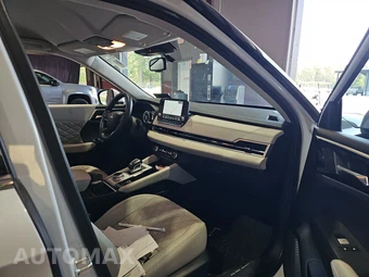 2023 Mitsubishi Outlander SEL - miniatura 8