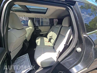 2023 Mitsubishi Outlander SEL - miniatura 13