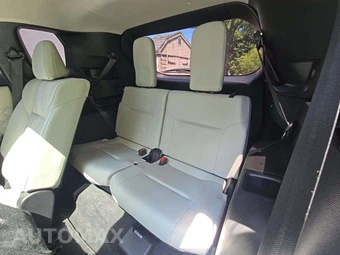 2023 Mitsubishi Outlander SEL - miniatura 14