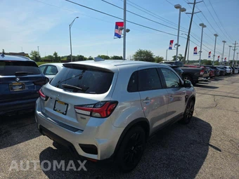 2023 Mitsubishi Outlander Sport 2.0 LE - miniatura 3