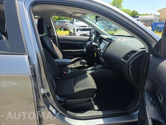 2023 Mitsubishi Outlander Sport 2.0 LE - miniatura 18