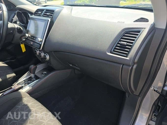 2023 Mitsubishi Outlander Sport 2.0 LE - miniatura 19