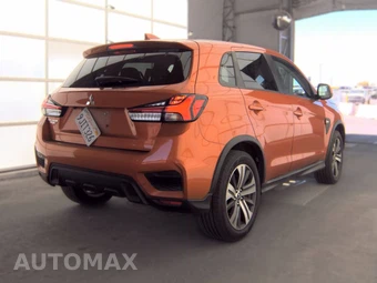 2023 Mitsubishi Outlander Sport 2.0 LE - miniatura 4