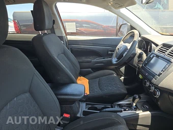 2023 Mitsubishi Outlander Sport 2.0 LE - miniatura 8