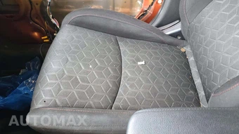 2023 Mitsubishi Outlander Sport 2.0 LE - miniatura 30
