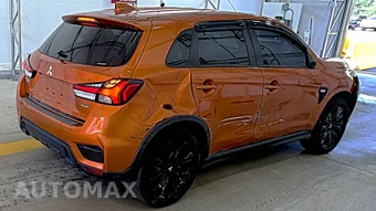 2023 Mitsubishi Outlander Sport 2.0 LE - miniatura 4