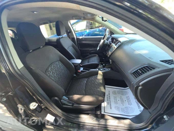 2023 Mitsubishi Outlander Sport 2.0 S - miniatura 18