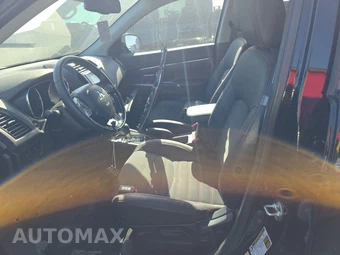 2023 Mitsubishi Outlander Sport 2.0 SE - miniatura 7