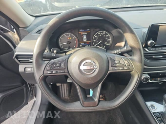 2023 Nissan Altima S – miniatura 10