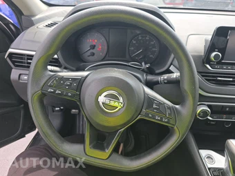 2023 Nissan Altima S – miniatura 10