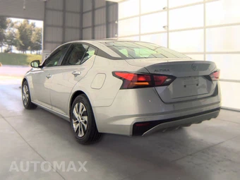 2023 Nissan Altima S – miniatura 8
