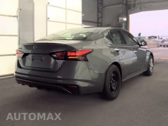 2023 Nissan Altima S – miniatura 4