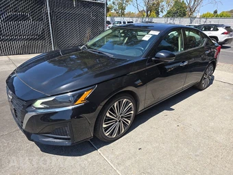 2023 Nissan Altima SL