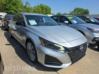 2023 Nissan Altima SL - miniatura 4