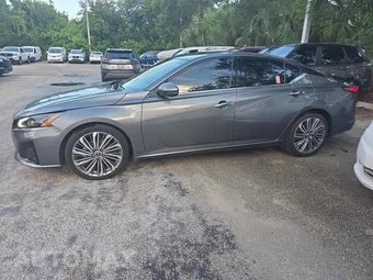 2023 Nissan Altima SL – miniatura 8