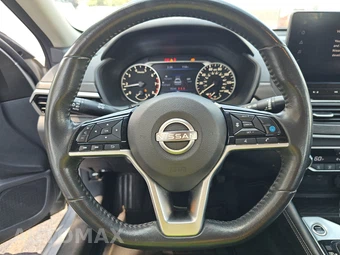 2023 Nissan Altima SL - miniatura 10