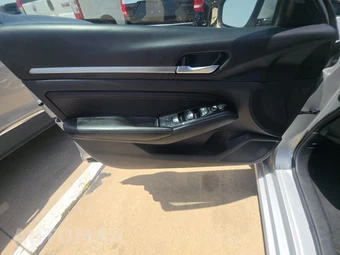 2023 Nissan Altima SL – miniatura 9