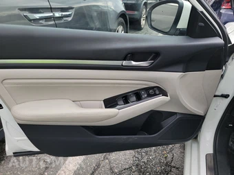 2023 Nissan Altima SL – miniatura 9