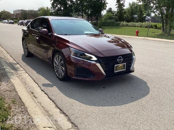 2023 Nissan Altima SL - miniatura 3