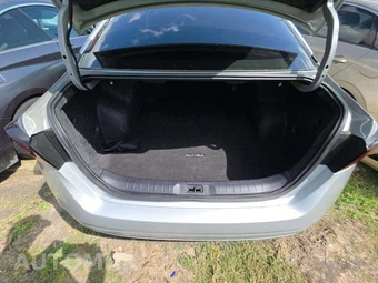 2023 Nissan Altima SL - miniatura 14