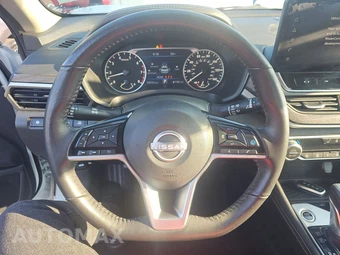 2023 Nissan Altima SL – miniatura 10