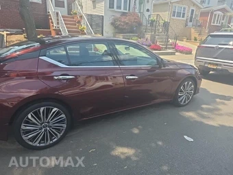 2023 Nissan Altima SL - miniatura 4