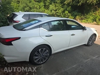 2023 Nissan Altima SL - miniatura 5