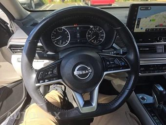 2023 Nissan Altima SL - miniatura 10