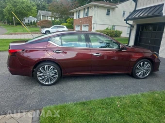 2023 Nissan Altima SL – miniatura 4