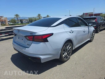 2023 Nissan Altima SR – miniatura 3