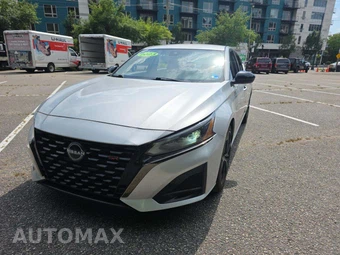 2023 Nissan Altima SR