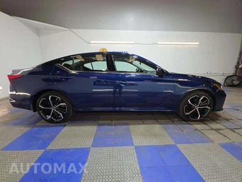 2023 Nissan Altima SR - miniatura 4
