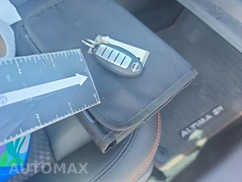 2023 Nissan Altima SR - miniatura 20