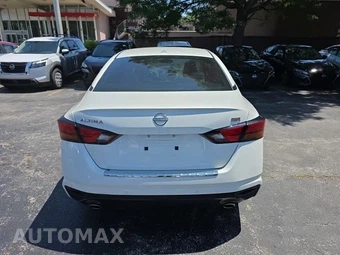 2023 Nissan Altima SR – miniatura 6