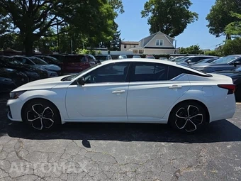 2023 Nissan Altima SR – miniatura 8