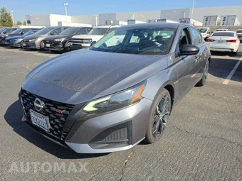2023 Nissan Altima SR