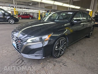 2023 Nissan Altima SR