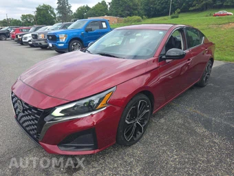 2023 Nissan Altima SR