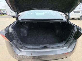 2023 Nissan Altima SR - miniatura 11
